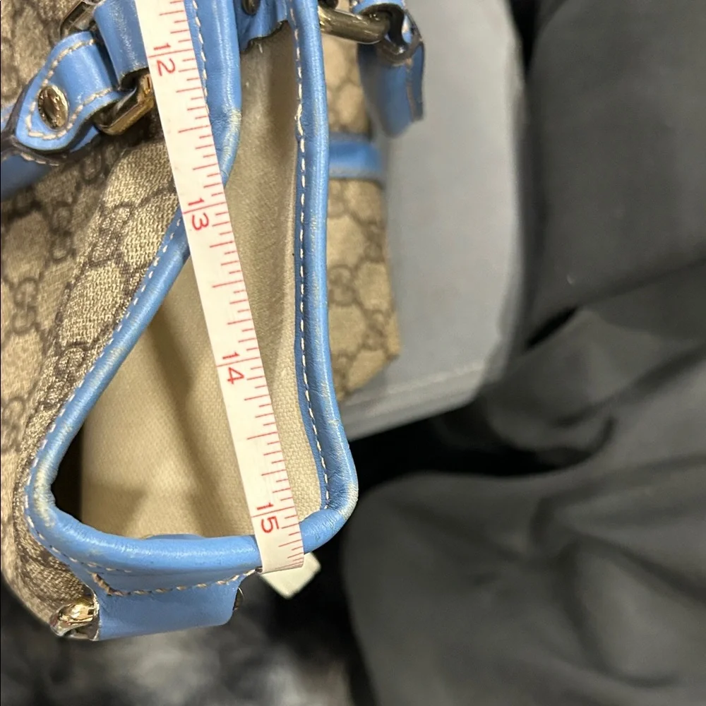Gucci GG Supreme Joy tote bag featuring blue leather trim - Picture 9 of 13